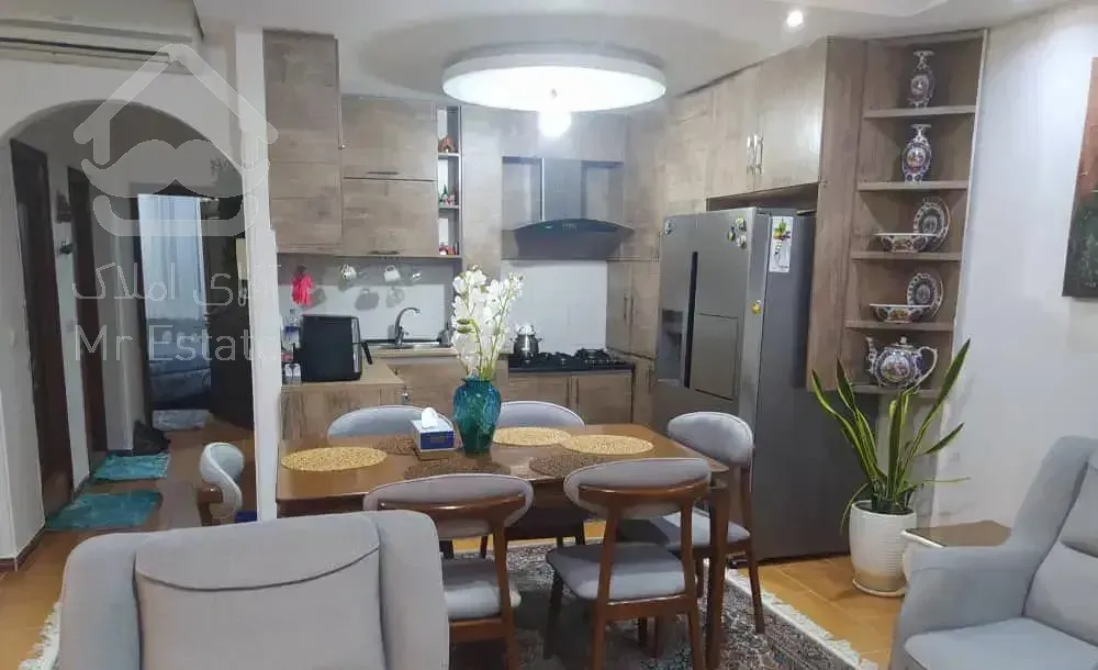 ۸۰ متر خیابان کارگر زوج/ پارکینگ قید / فول امکانات