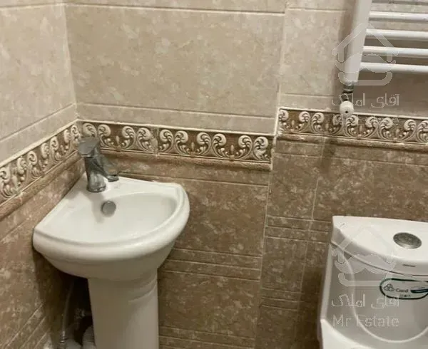 آپارتمان ۸۳ متری بر خیابان ۲۰ متری