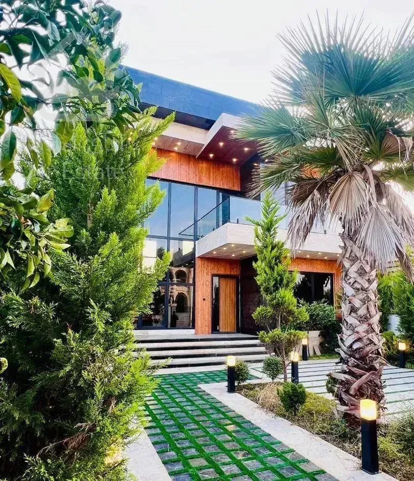 ویلا مدرن زیرقیمت هفته*300مترمدرن‌شیک‌نوساز