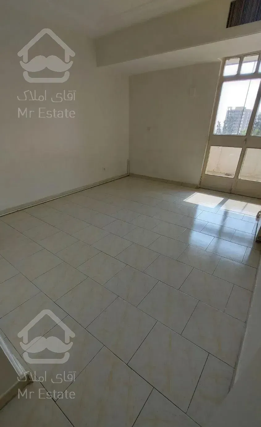 آپارتمان ۱۲۵ متری واقع در مجتمع فجر