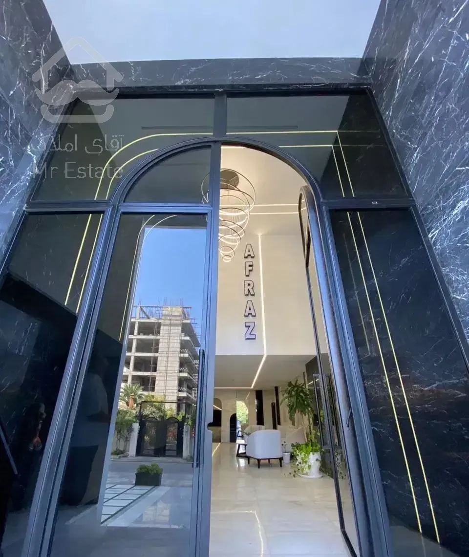 فروش واحد ۱۵۰ متری  آخرین طبقه برج