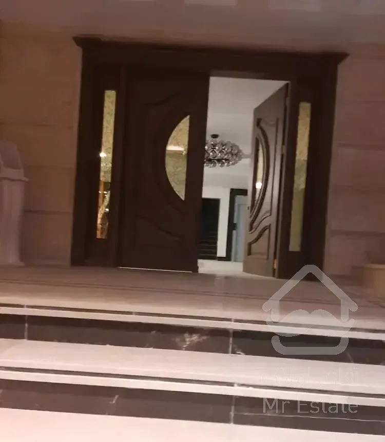 ۱۱۵ متر۲ خوابه انتهای اشرفی