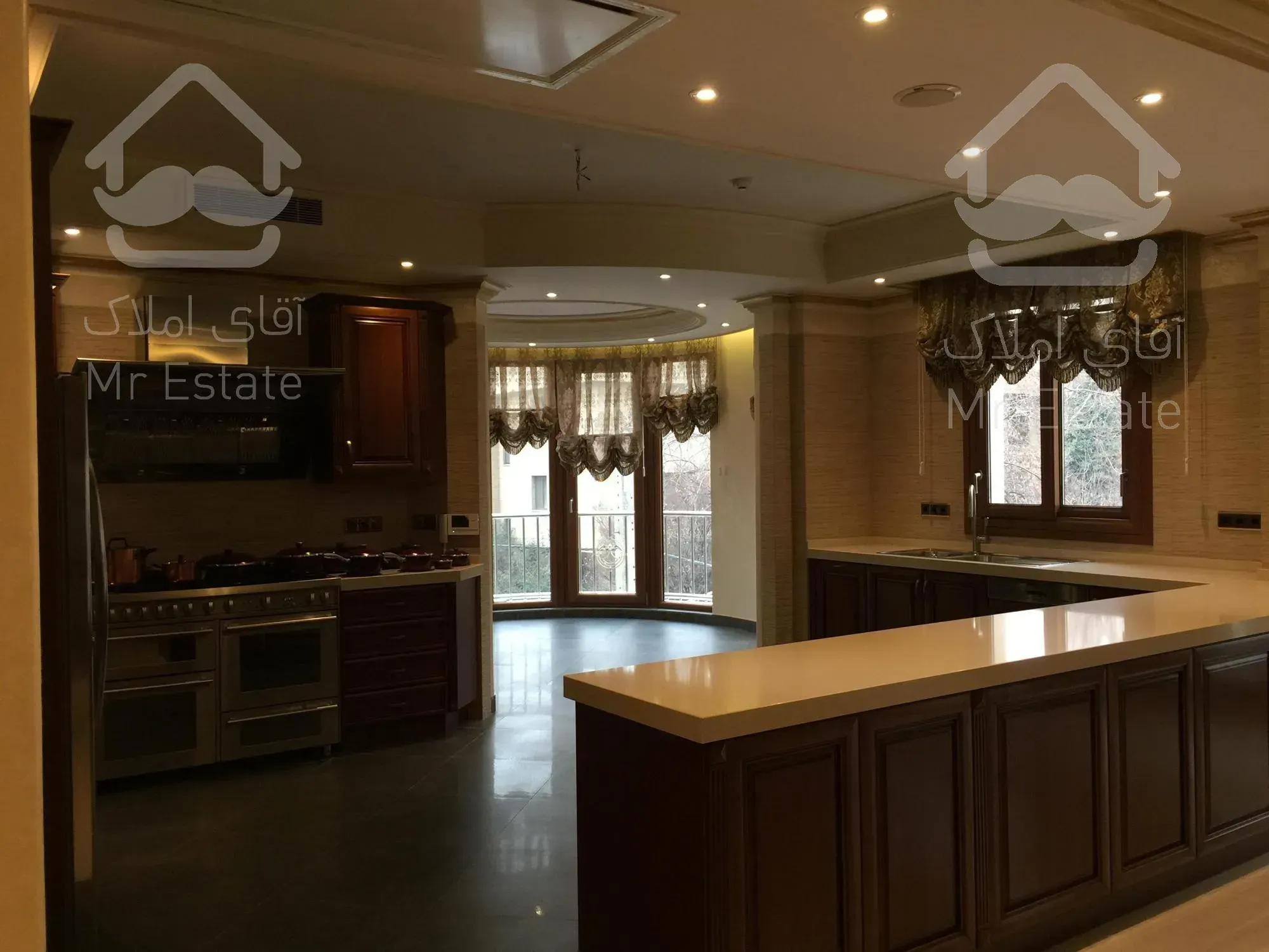 سنبل فروش ۴۲۵ متر کلاسیک تکواحدی مارکدار