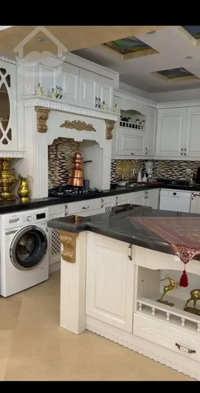 آپارتمان ۱۵۴ متری سه خوابه با چهار پارکینگ