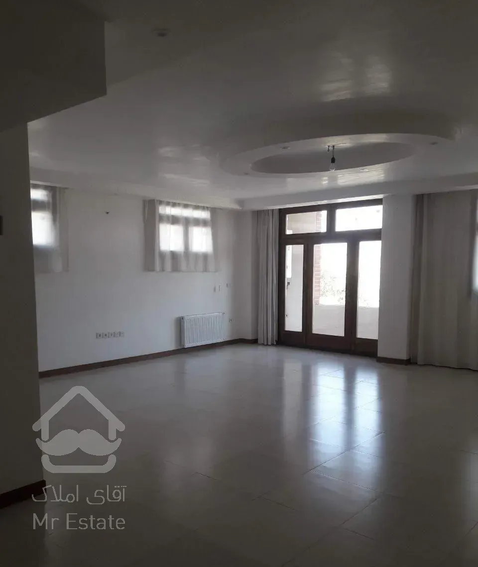 اپارتمان نوساز ۱۲۸متری شمالی روبه افتاب