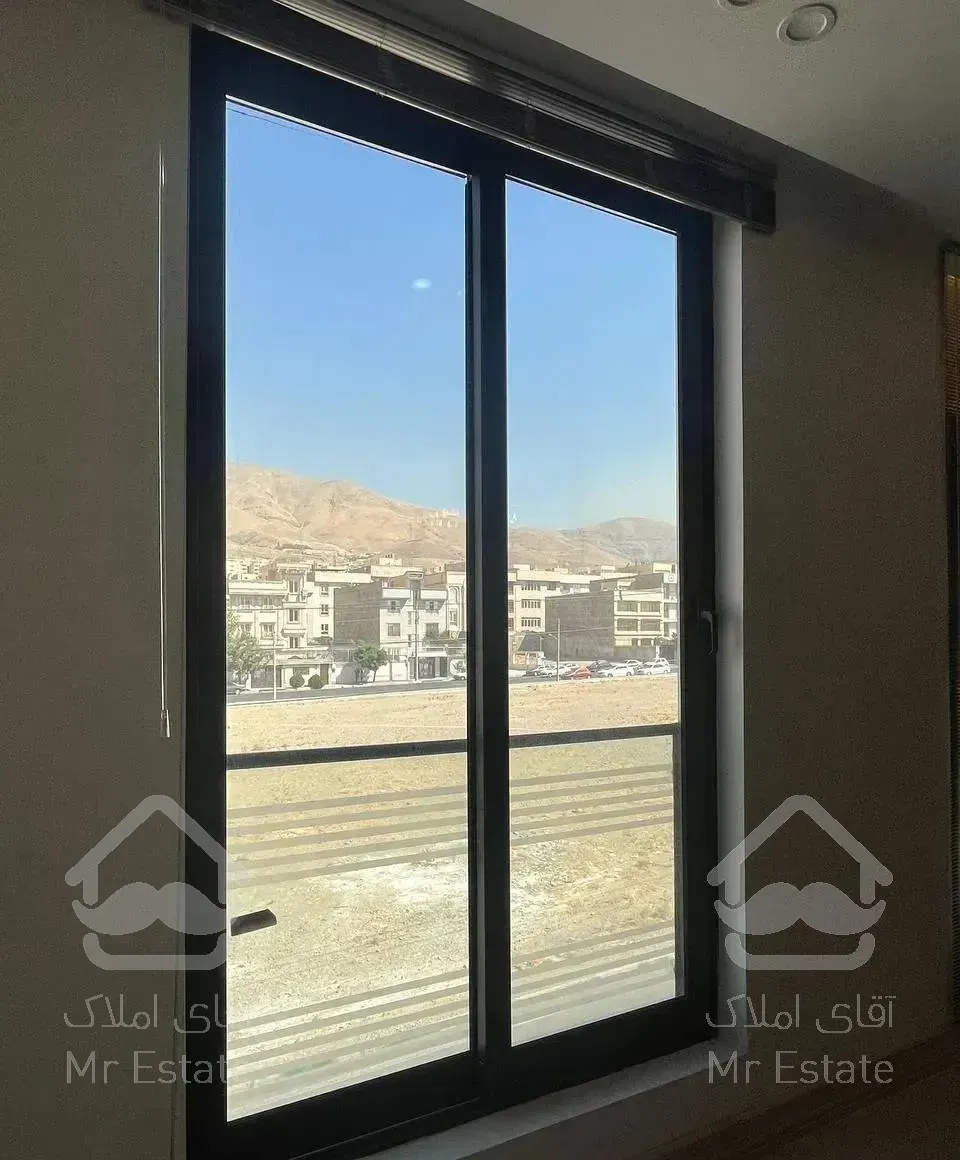 سند اداری دریاچه چیتگربراصلی ساختمان مدرن هوشمند