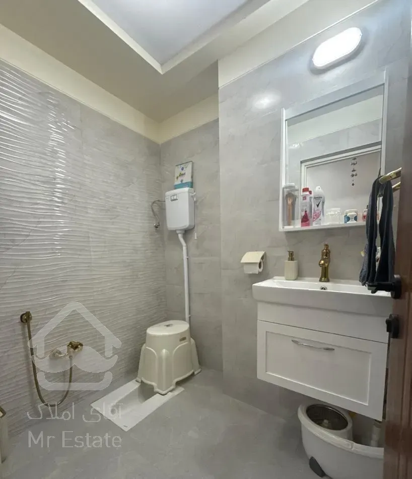 ۸۳ متر / ۲ خواب / فول امکانات / ۱ ساله