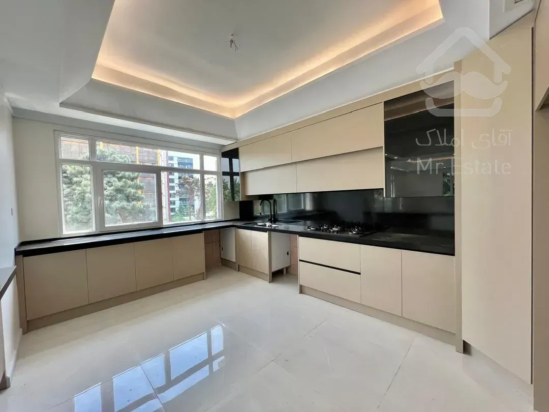 فروش اپارتمان 225 متری زعفرانیه