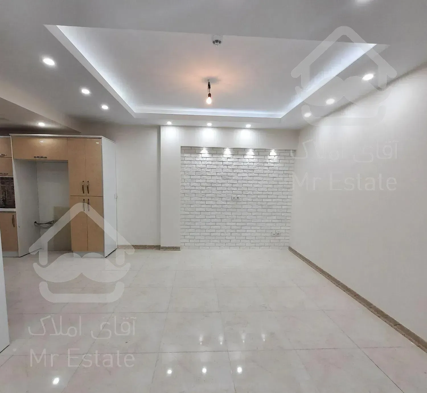 ۶۳متر اشرفی اصفهانی/ ۴ساله طبقه۶/ اعیان نشین