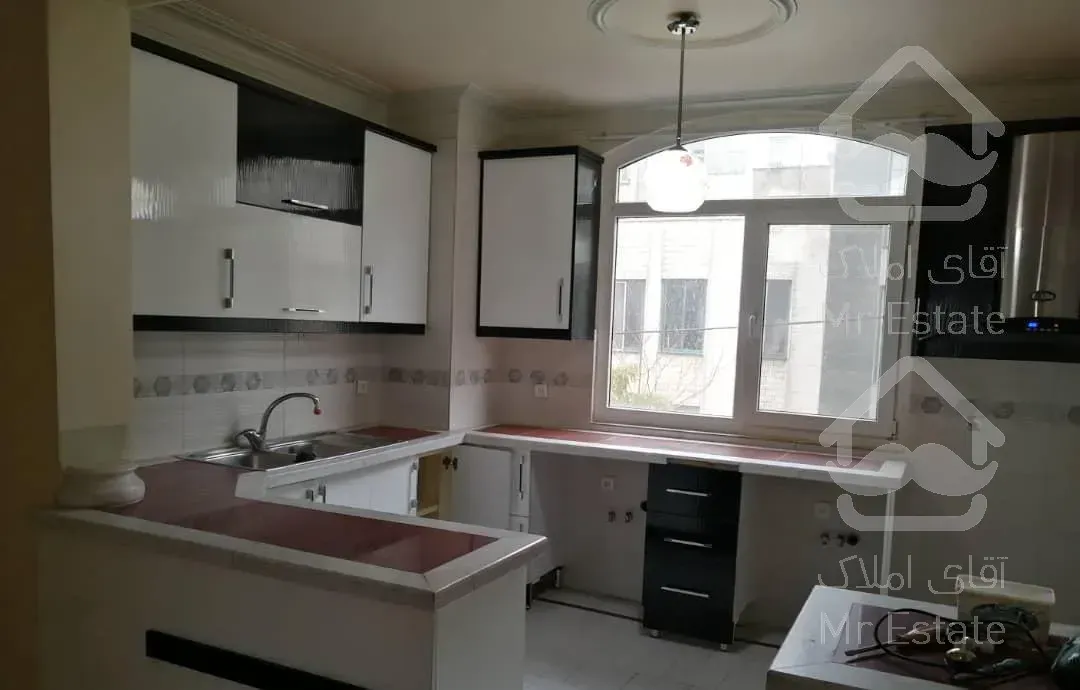 اپارتمان ۹۰ متری /۲خواب/سعادت اباد