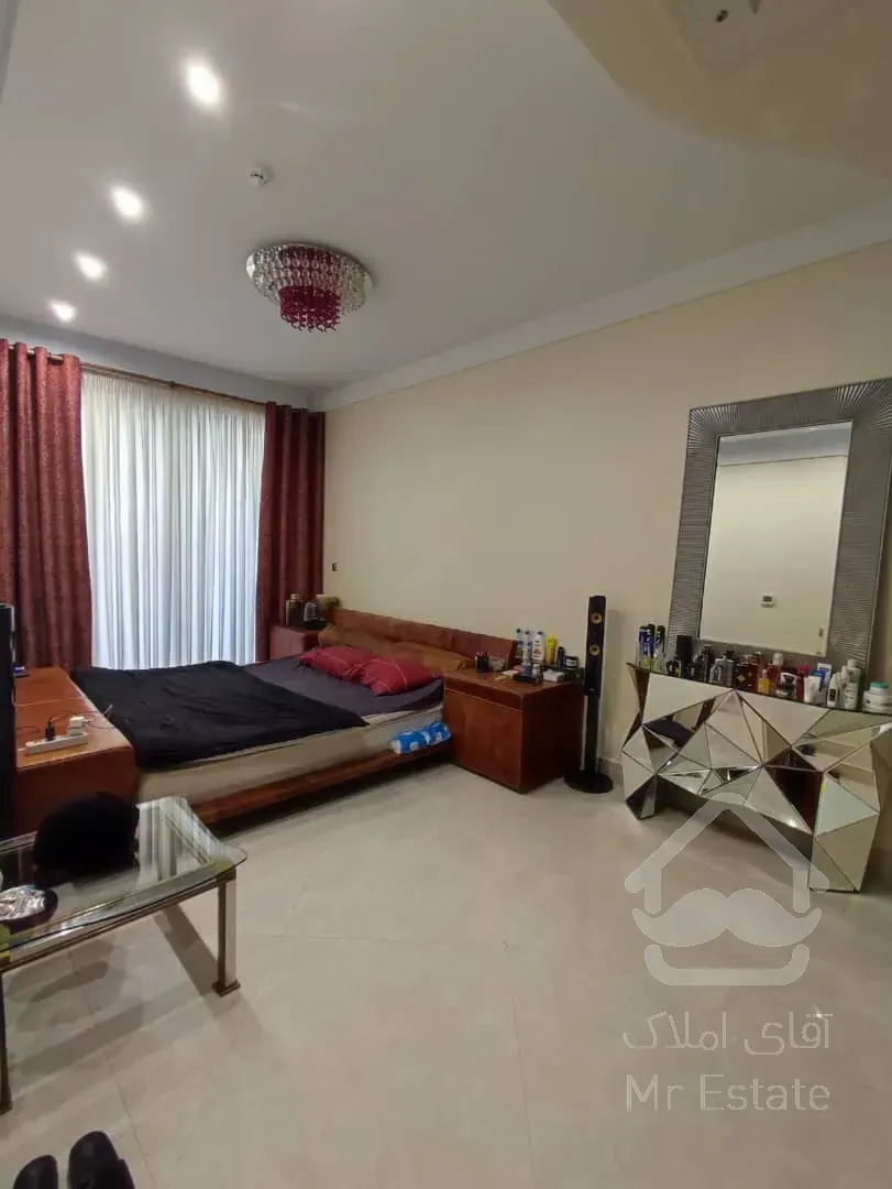 فروش اپارتمان 270 متری زعفرانیه