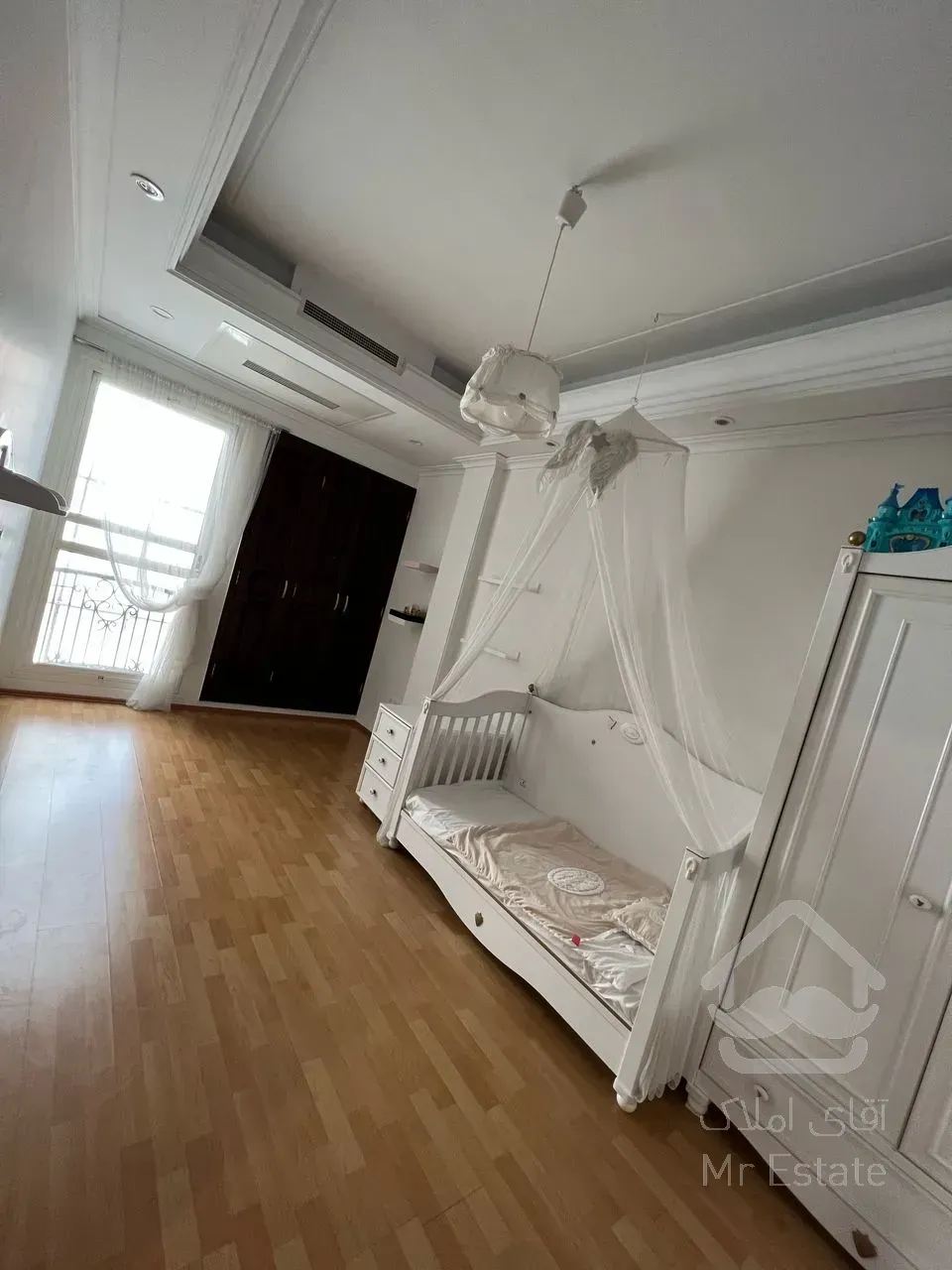 اجاره آپارتمان ۲۱۰متری کامرانیه شمالی