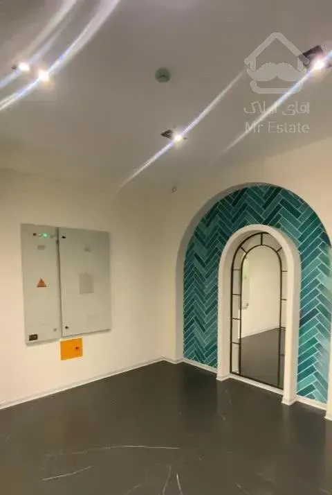 آپارتمان۱۳۲متر/۳خواب/۲پارکینگ/تهرانپارس خ اردیبهشت