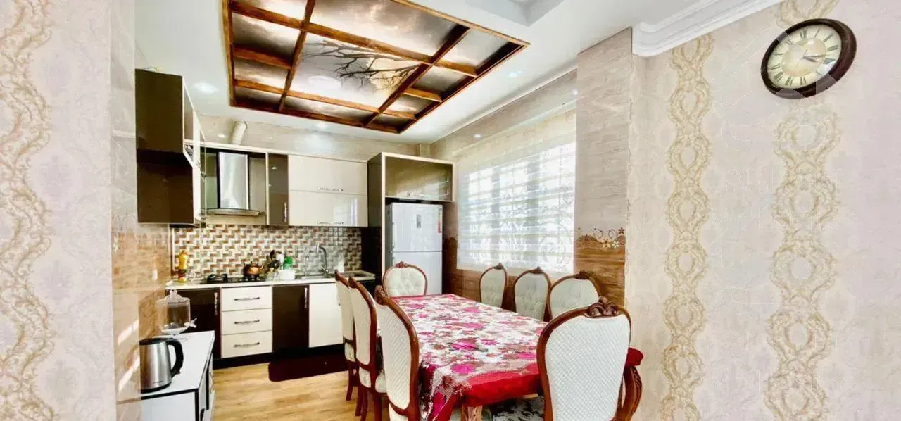 استخردار افتاب درخشان