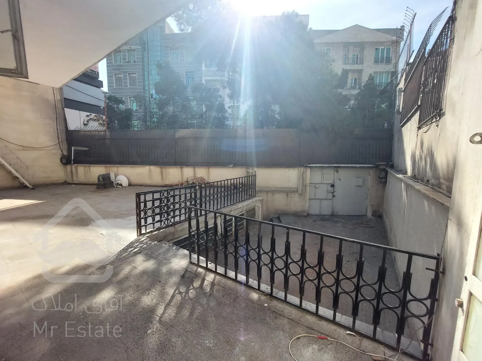 فروش مستغلات اداری 320 متری