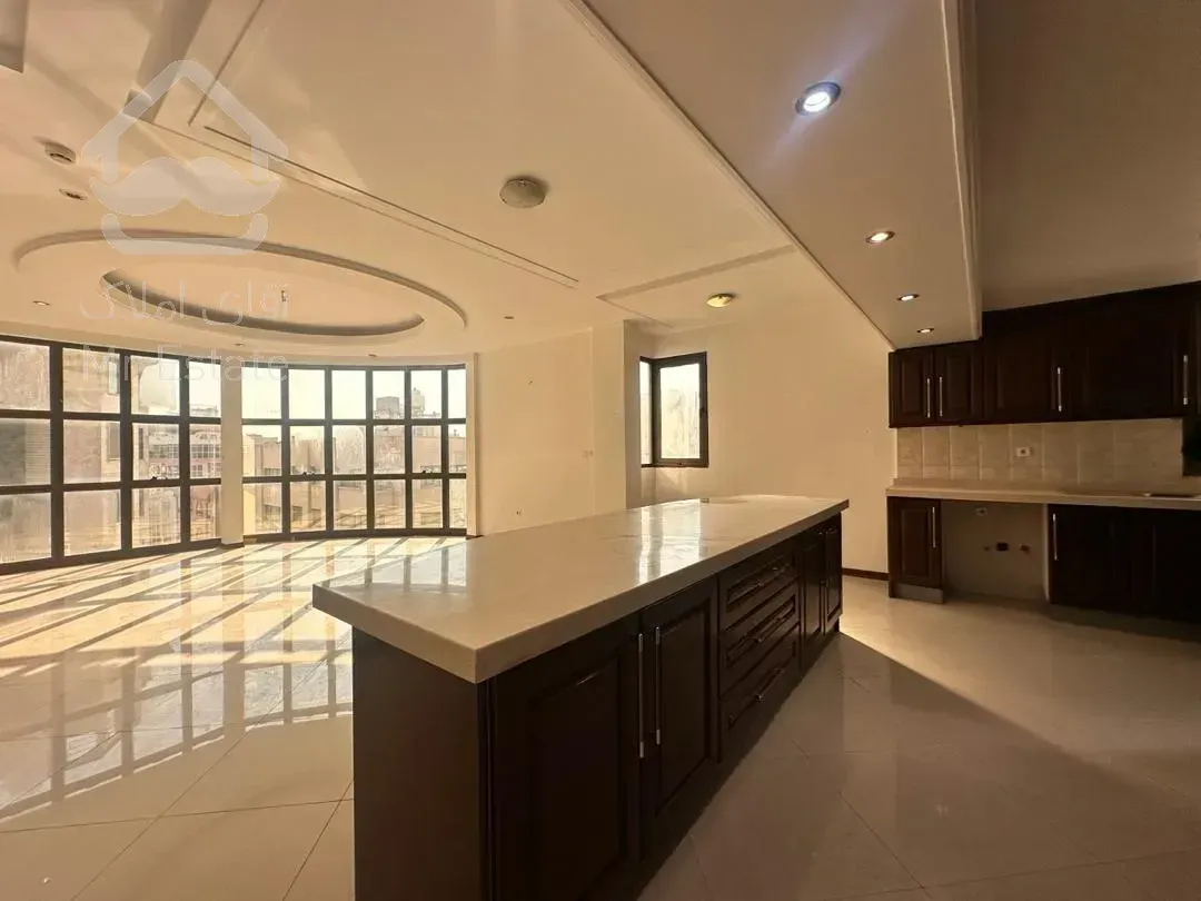 فروش اپارتمان 195 متری زعفرانیه