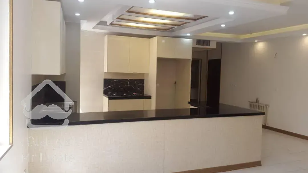 اپارتمان۸۲متری ۲خواب، خوش نقش ،لوکیشن عالی، بازسازی در حد نو