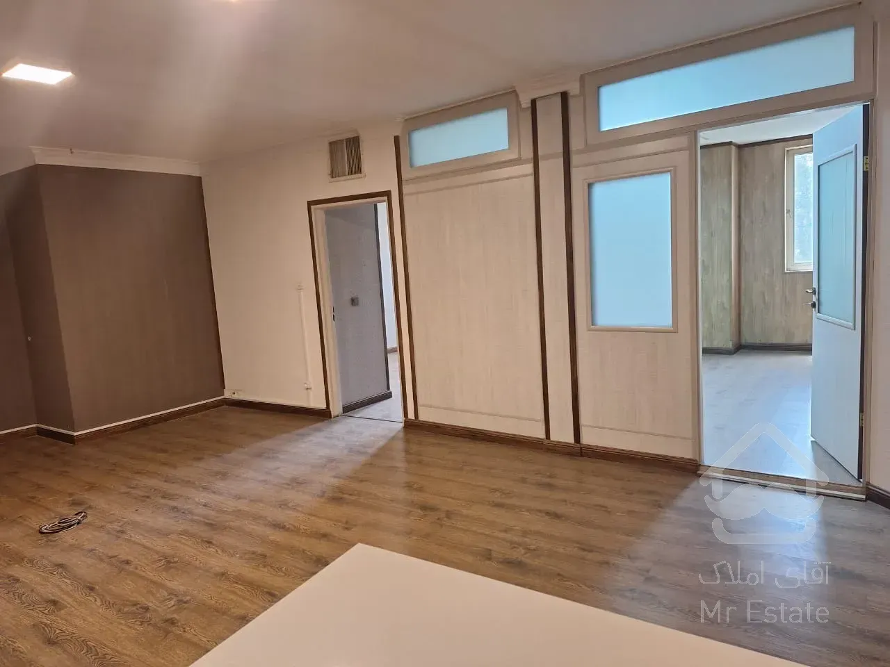 سه واحد آپارتمان سند اداری - بصورت یکجا یا تک