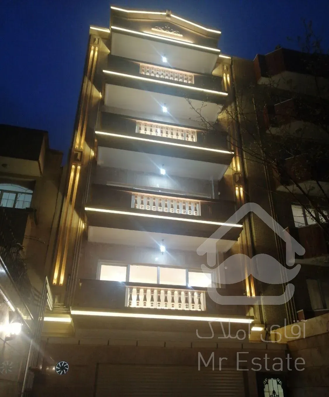 آپارتمان 106 متری در ولیعصر جنوبی