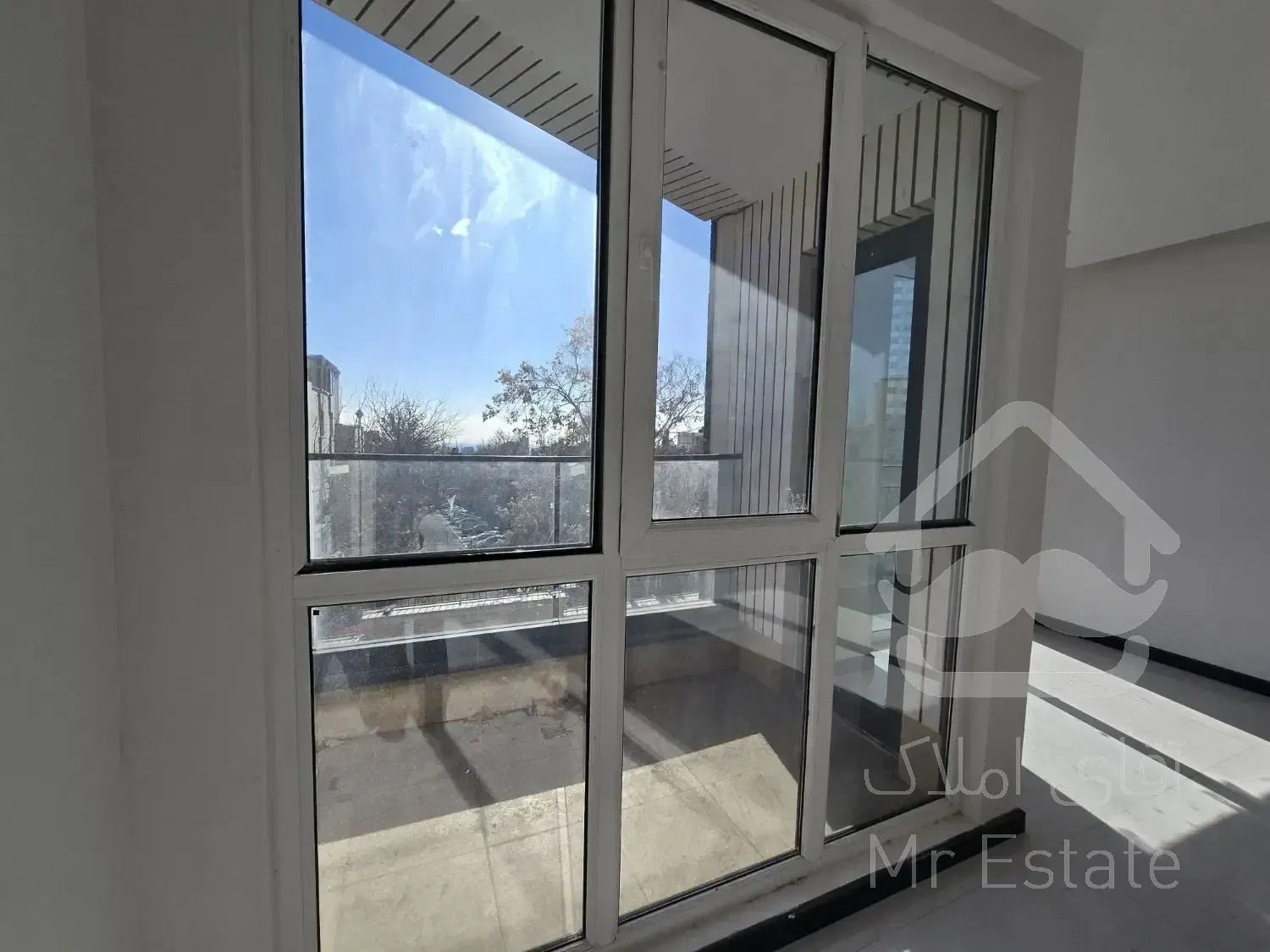 125مترسعادت آباد*نوساز* ورودی لابی شیک *ویو بینظیر