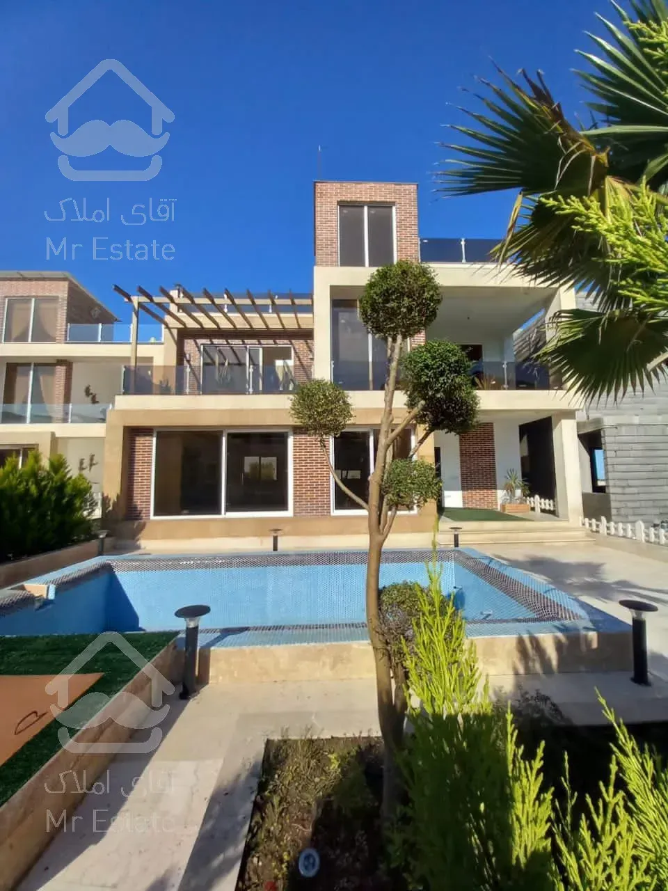 تریبلکس٤٠٠مترى استخردارمنطقه جنگلى زیرقیمت