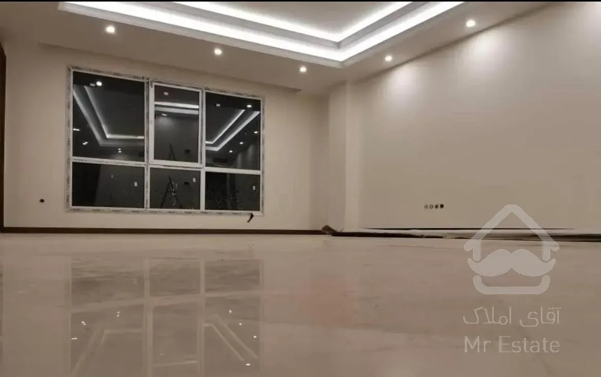 ۱۴۰متر/۳خواب/نوساز/جنوب فلکه اول صادقیه