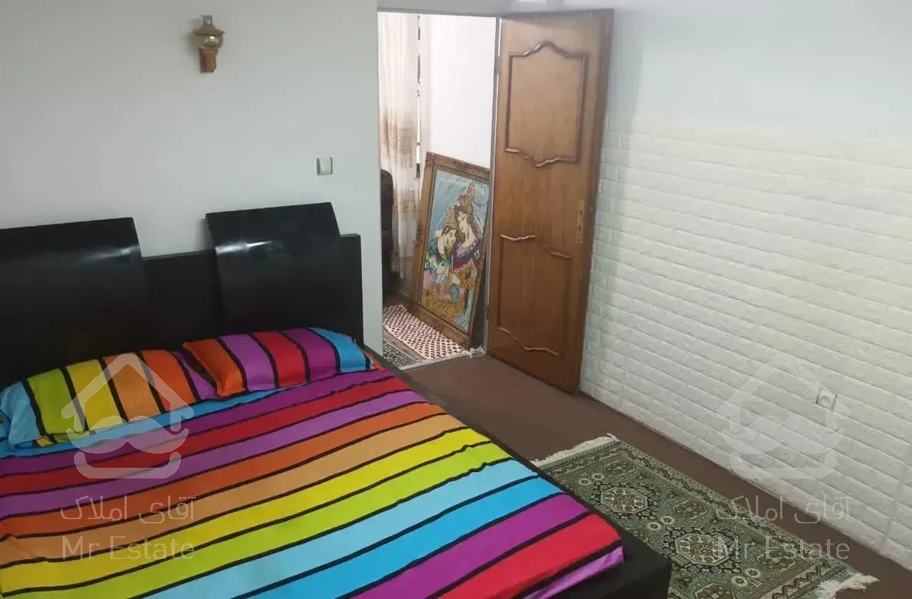 تکخوابه پره سر،نزدیک گیسوم