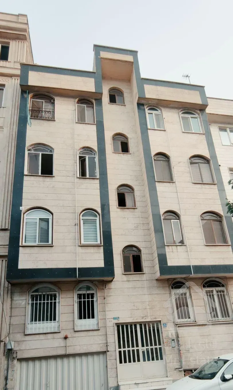 آپارتمان 74 متری دوخوابه سیمون بولیوار طبقه سوم