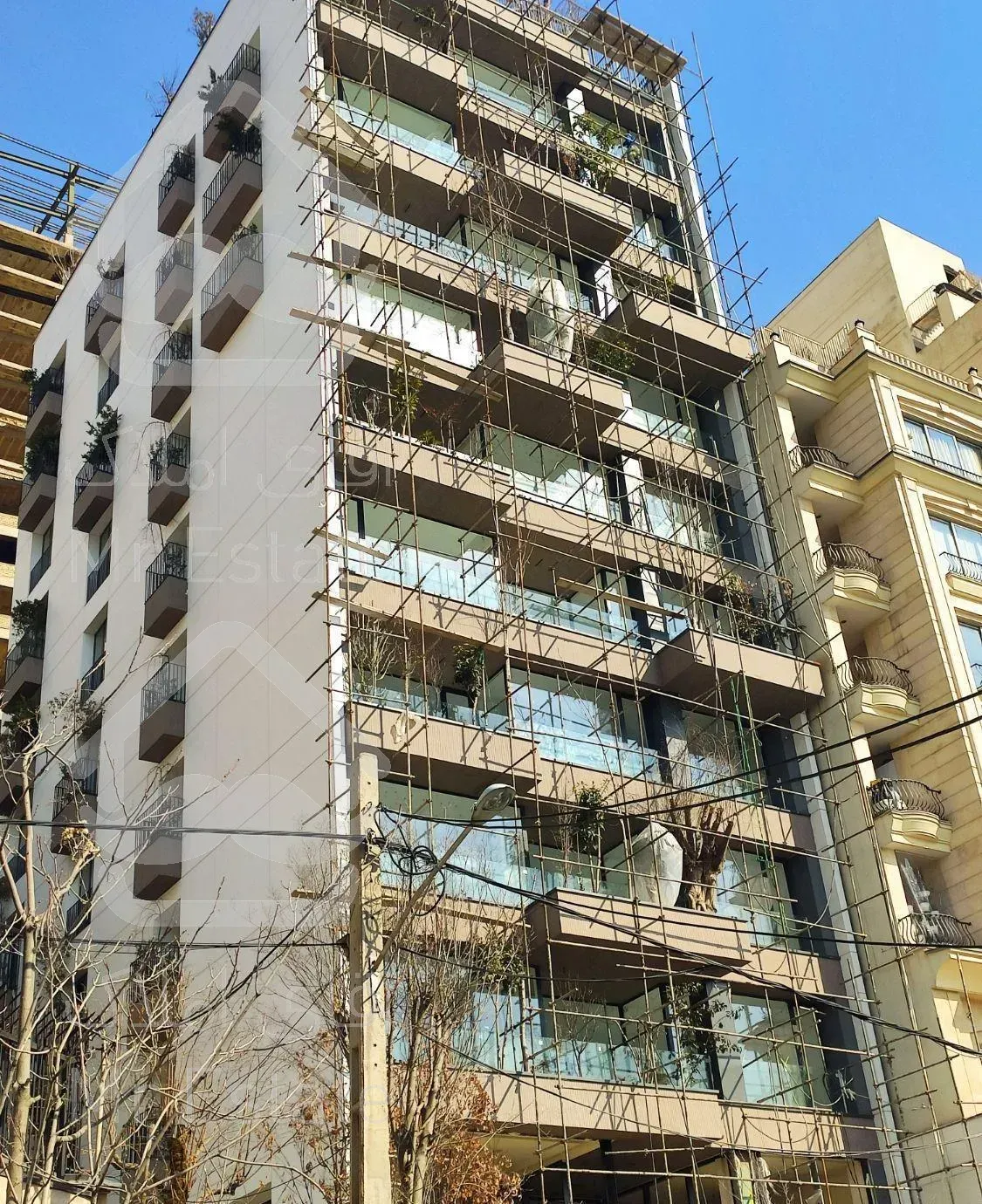 آرامش در  ساختمان نیاوران