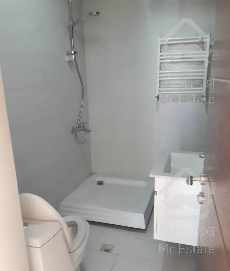 ۱۲۳ متر  ۳ خواب   همیلا