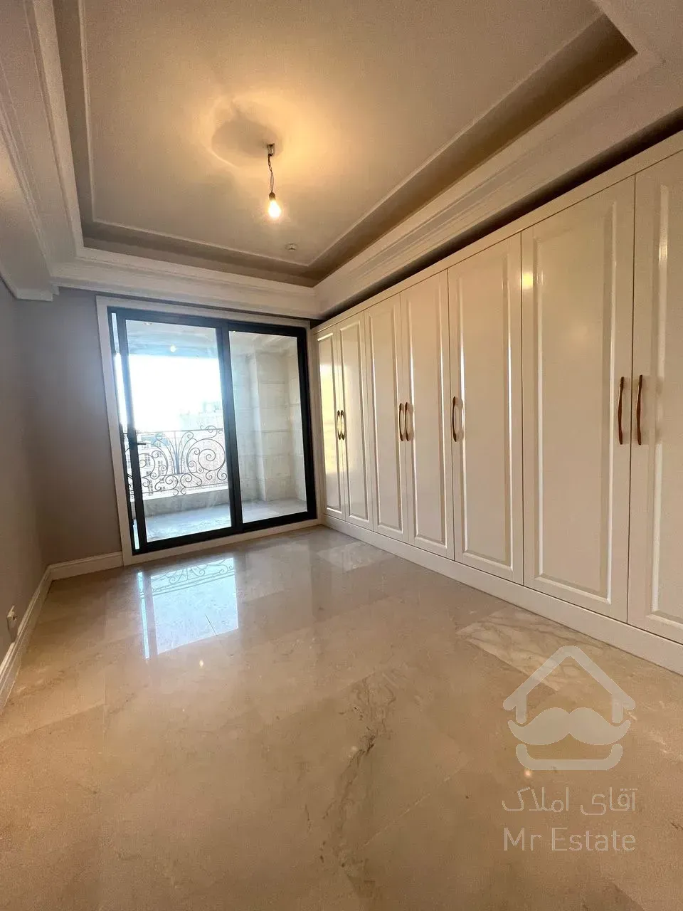 ۲۷۰ متر ۴ خ نیاوران ۳ پارکینگ