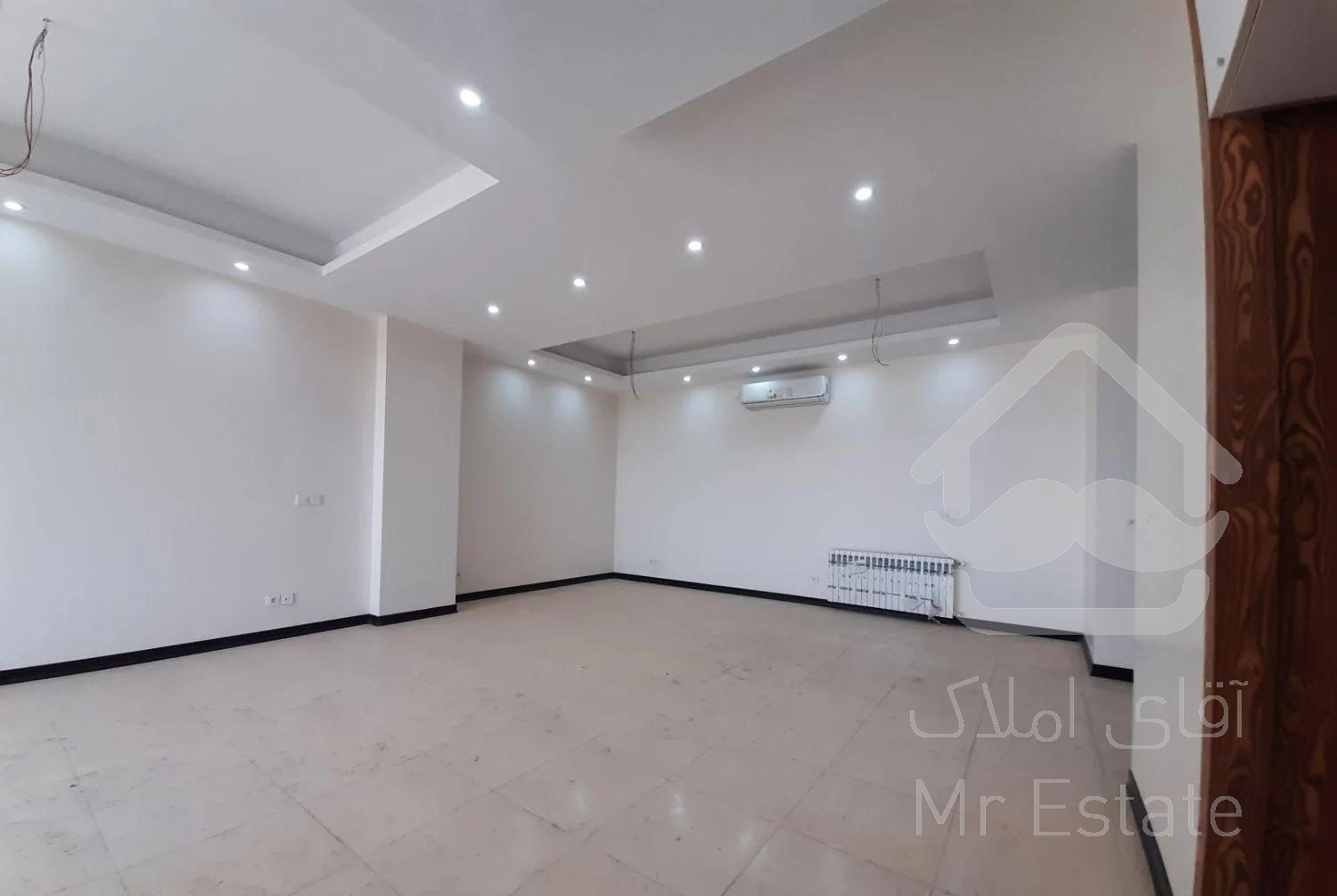 سه خوابه ویو دار با مستر و بالکن قابل چیدمان