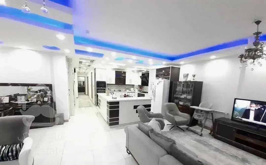 فروش ۱۴۱ متر ۳ خواب تک واحده / زیتون کارمندی