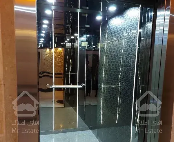 آپارتمان ۱۰۴ متری خیابان آزادی/ کلید نخورده/ فول