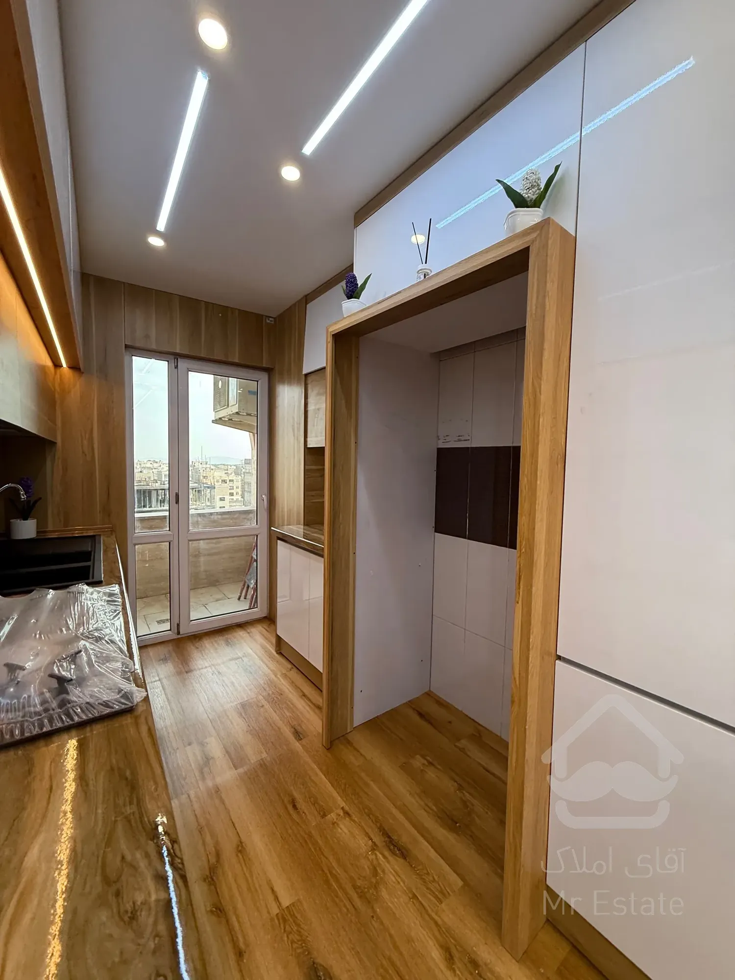 ۷۰متر فول امکانات سندتکبرگ اندیشه فازیک