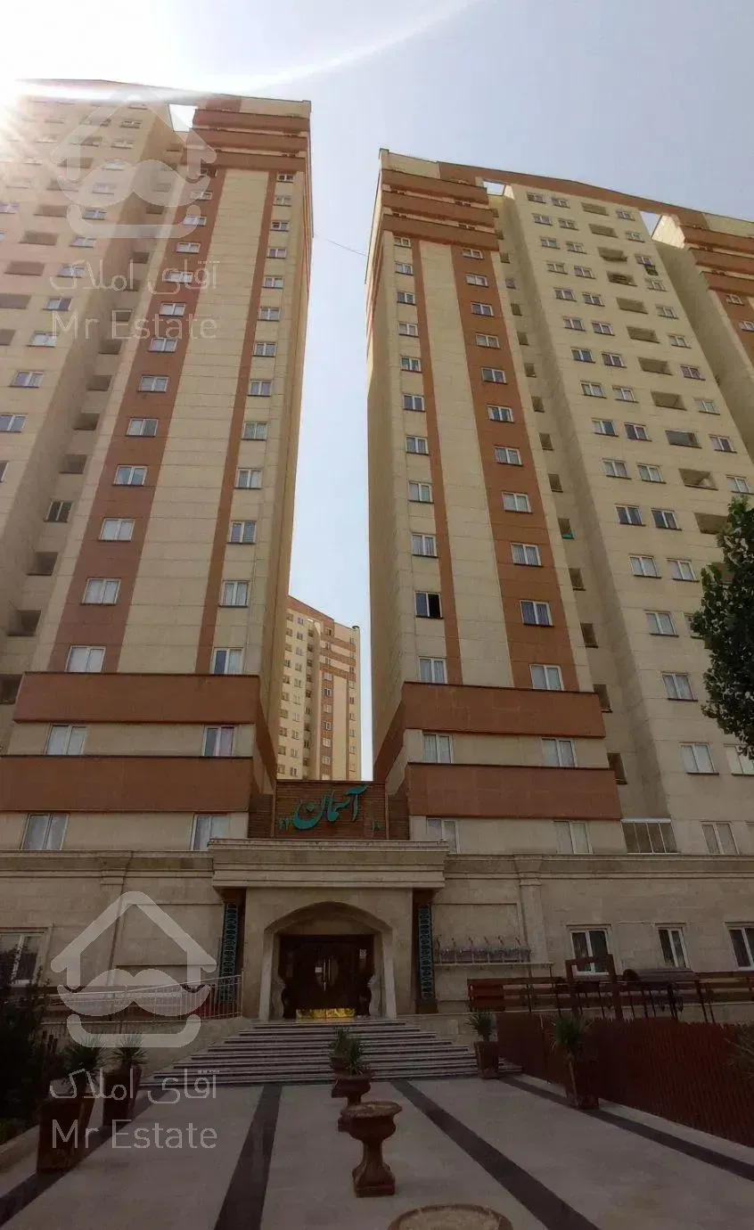 برج باغ آسمان ۱۱ /ویو کوهستان /۲ بالکن