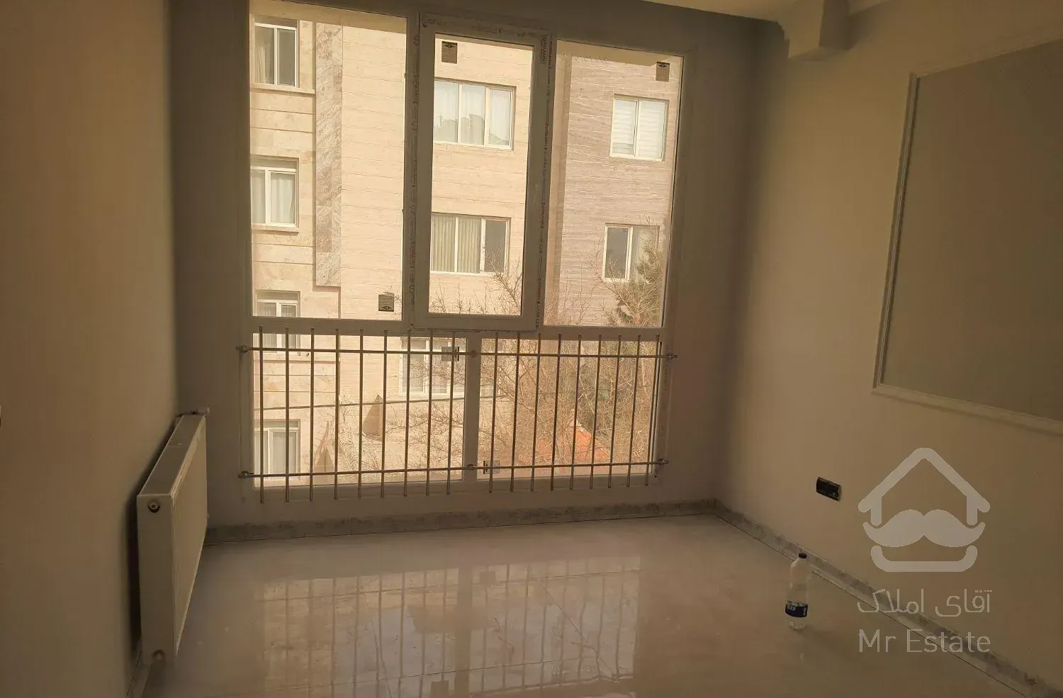 آپارتـمان ۲۵۰ متـر دونبـش اوایل هاشمیه (لاله)