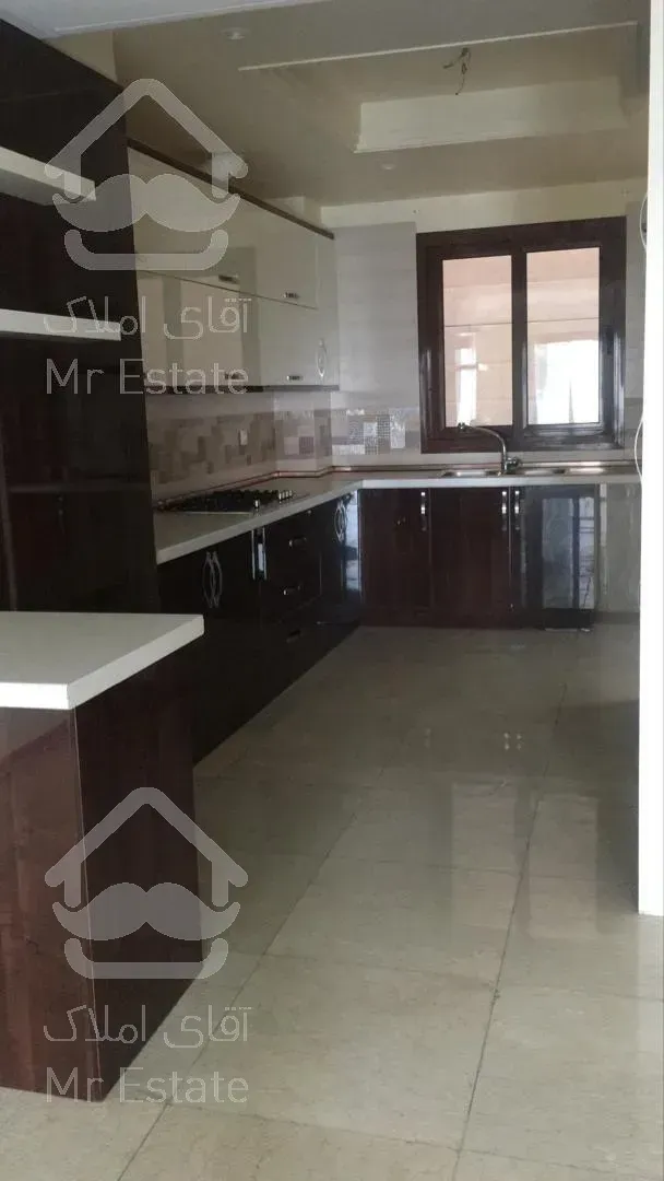 آپارتمان ۱۳۰ متری در دزاشیب