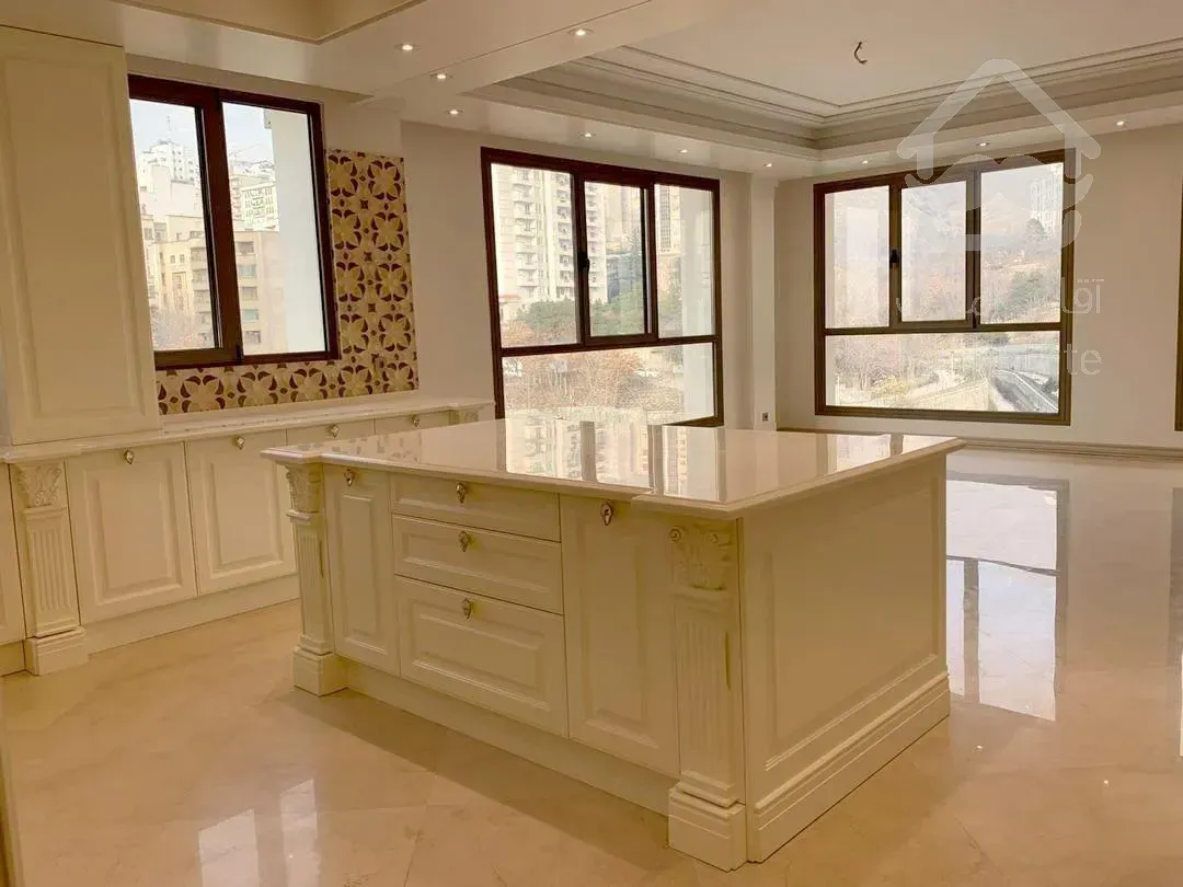 فروش اپارتمان  205 متری  زعفرانیه