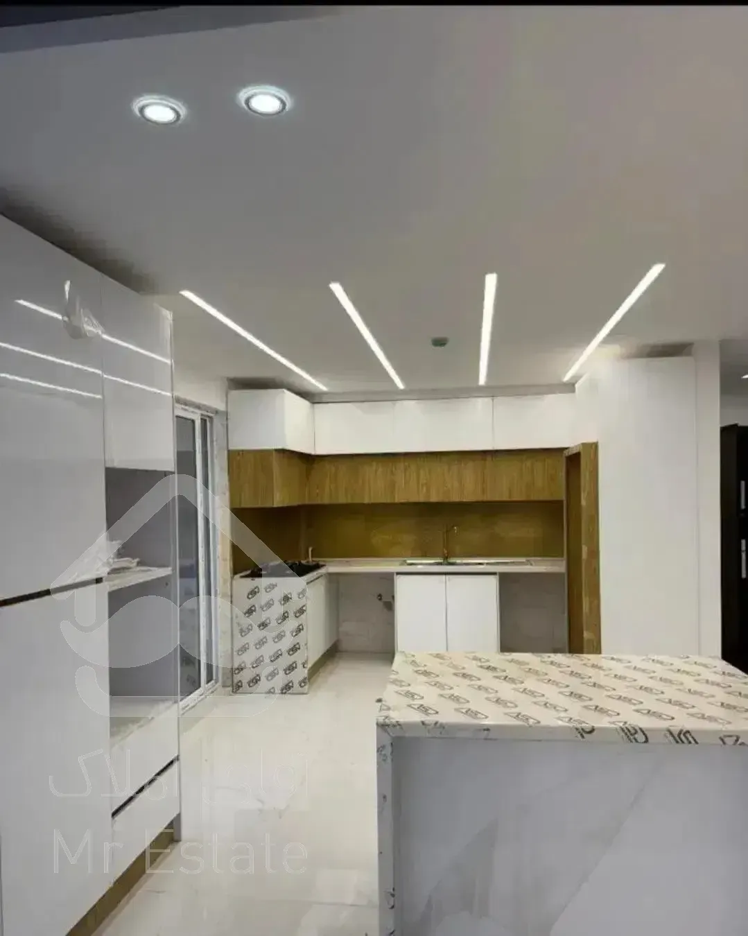 ۱۵۰ متری ، کلید نخورده و استخر دار