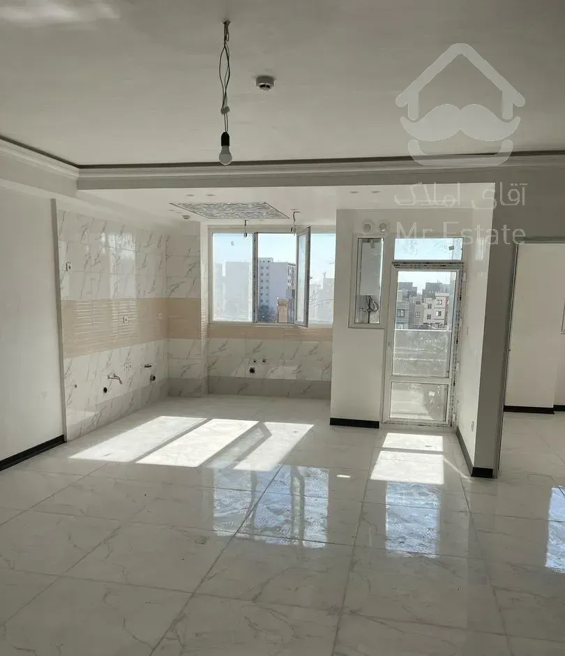 واحد۶۸متری شهرک امام خمینی.