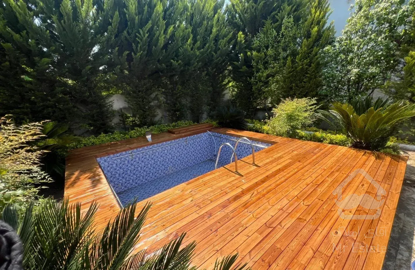 فروش خانه ویلایی ۳۲۰ متری ۴ خوابه