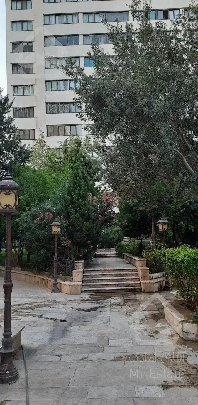 ونک  شیراز 25 متر تجاری