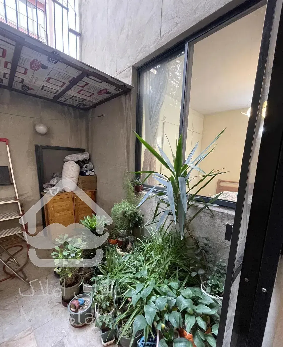 ۱۰۲متر*۲خواب*فول امکانات*غرق نور *قائم مقام