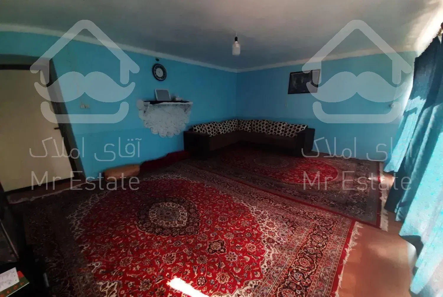 منزل مسافر با حیاط و پارکینگ