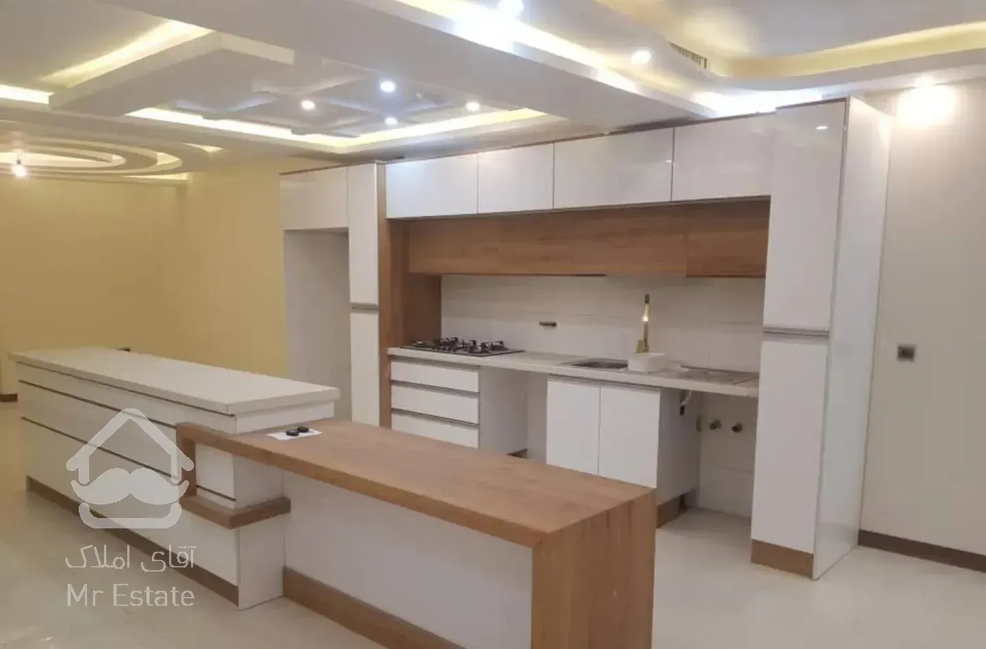 ۱۴۰متر سه خوابه تکواحدی قائم مقام