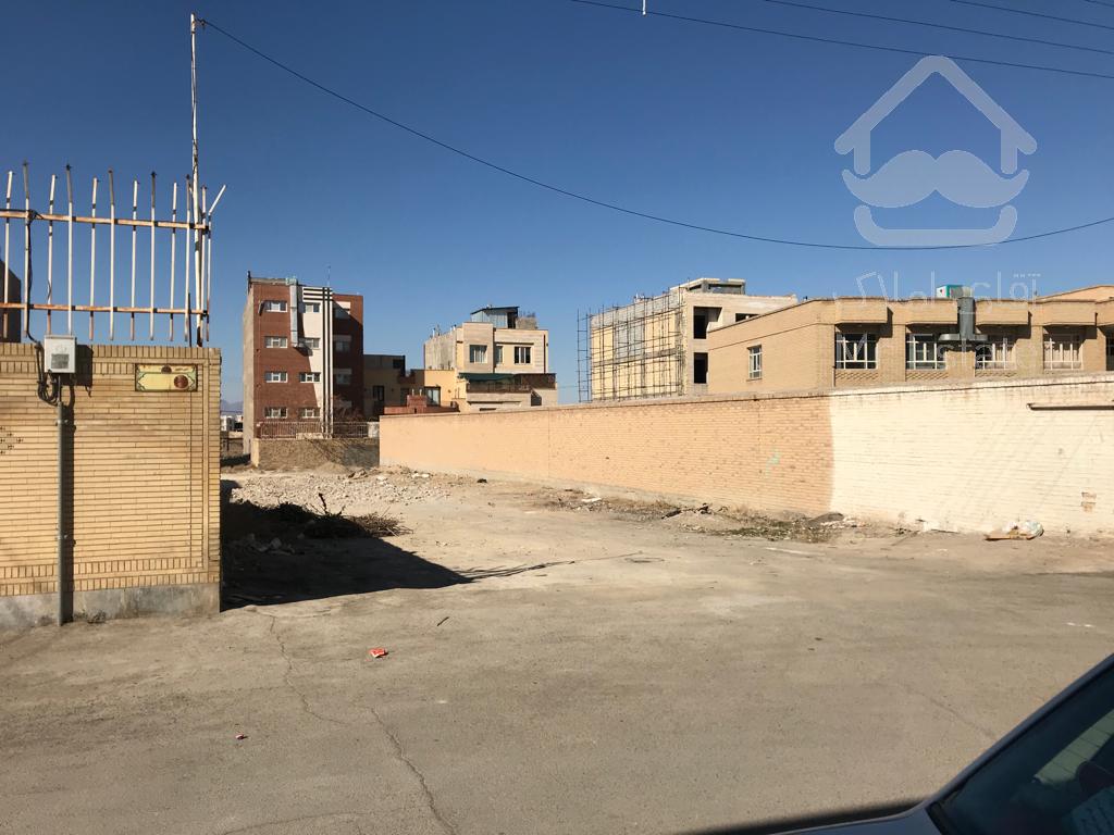 زمین مناسب ساخت مسکونی در خیابان امیرکبیرکاشان