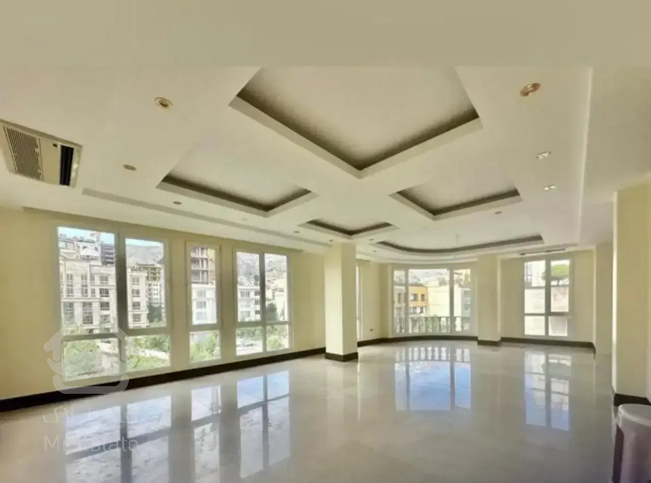 ۲۵۰ متر زعفرانیه با چهار پارکینگ