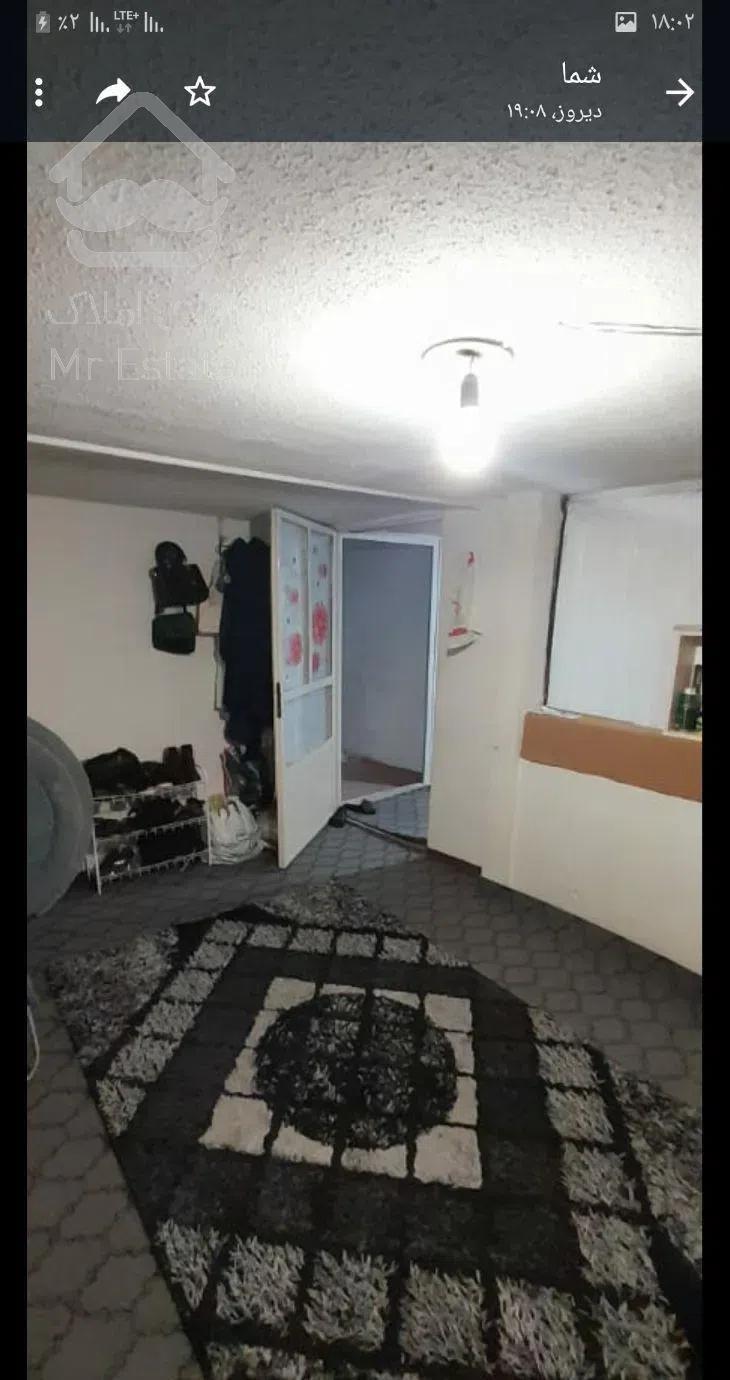 اپارتمان سند منگوله دار و دارای ۵ واحد میباشد