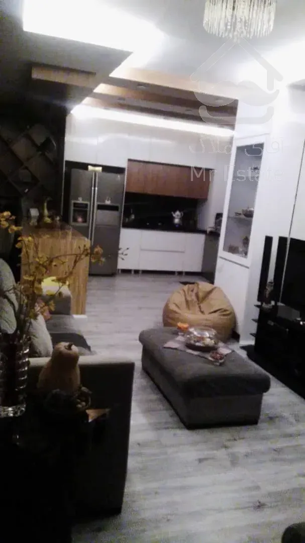 رهن و اجاره آپارتمان۱۳۵ متر/سوهانک/۲پارکینگ